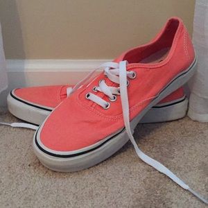 Low Top VANS , Women’s S 9